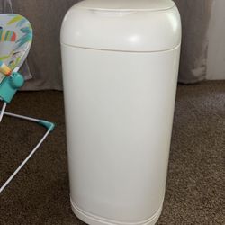 Diaper Genie 