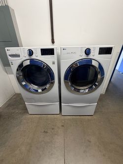 LG Washer and Gas Dryer with Pedestals Excellent Condition