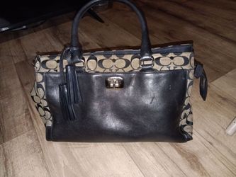Black and Beige Coach pocketbook