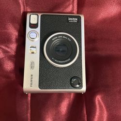 FUJIFILM INSTAX Mini EVO Hybrid Instant Camera Black 