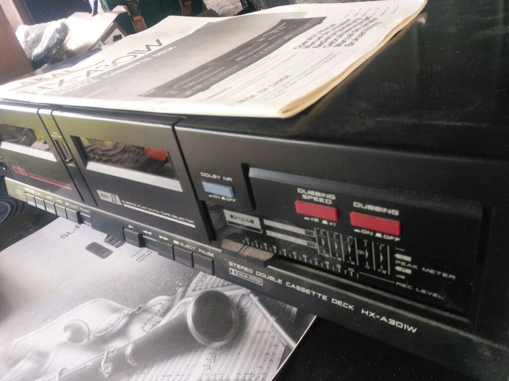 Akai dual cassette player