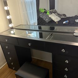 Vanity Desk