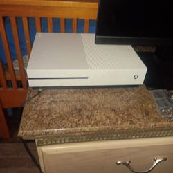 Xbox One S