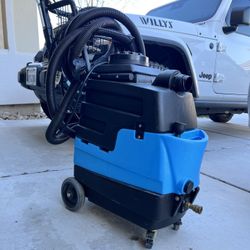 Carpet machine working completely ready to work.