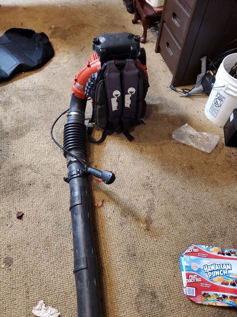 RedMax EBZ 8500 Backpack blower for Sale in Monroe, WA OfferUp