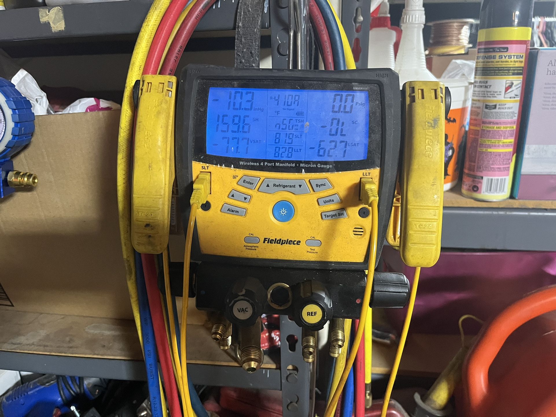 fieldpiece sman460 wireless 4-port digital manifold with vacuum gauge $390