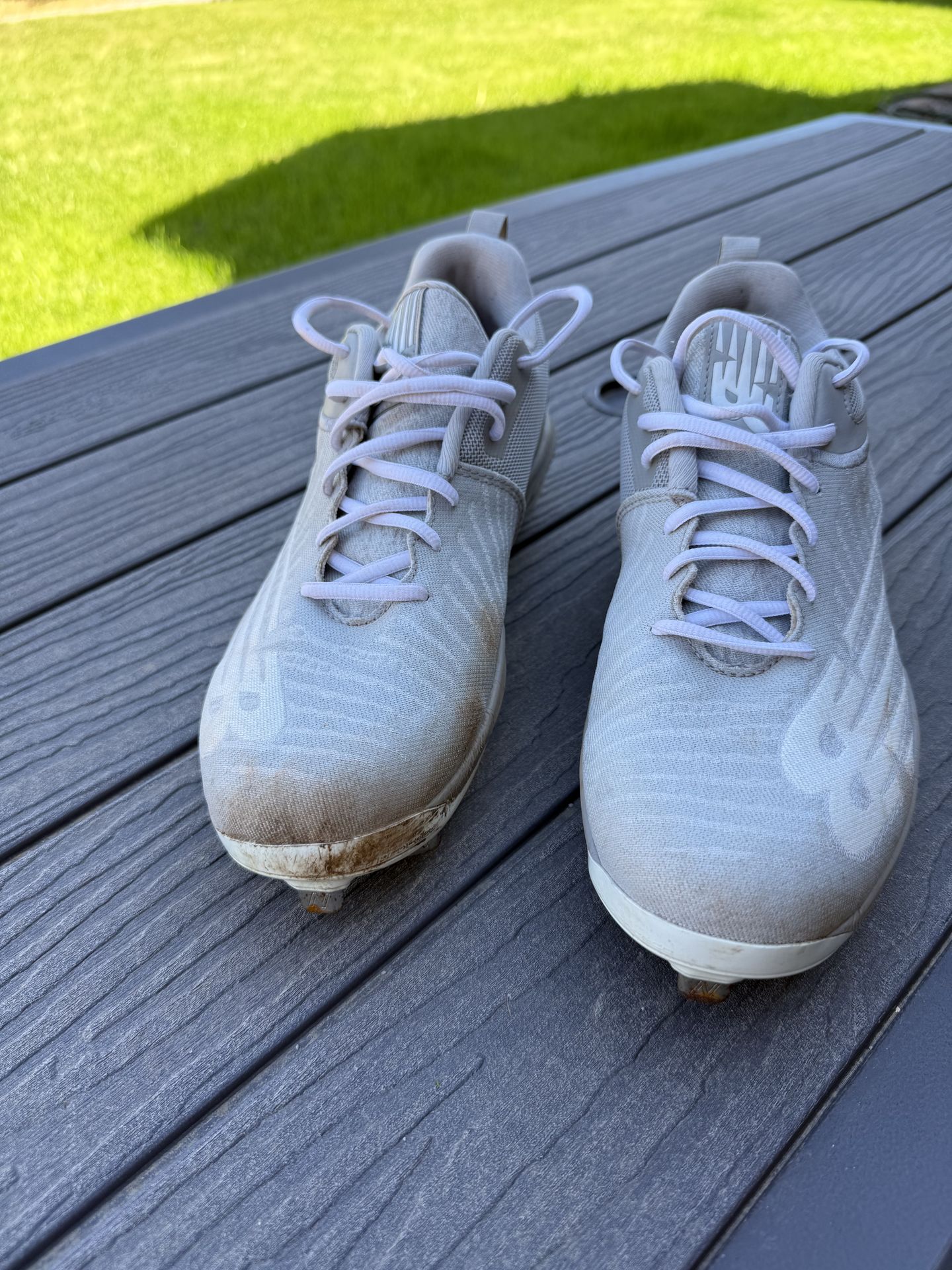 New Balance cleats size 11