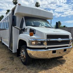 2006 Chevy Partybus
