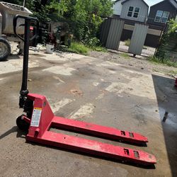 Pallet Jack 