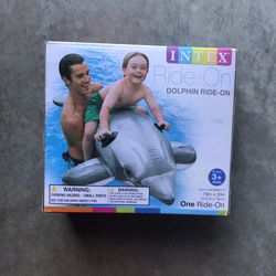Water dolphin ride on