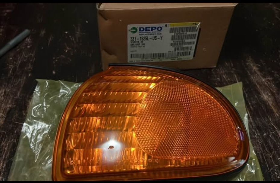 95-98 Ford Windstar LH RH( Pair)