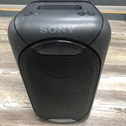 SONY XB60 EXTRA BASS HIGH POWER AUDIO SYSTEM WITH BUILT IN BATTERY WORKS GREAT