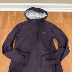 North Face Women’s Rain Jacket