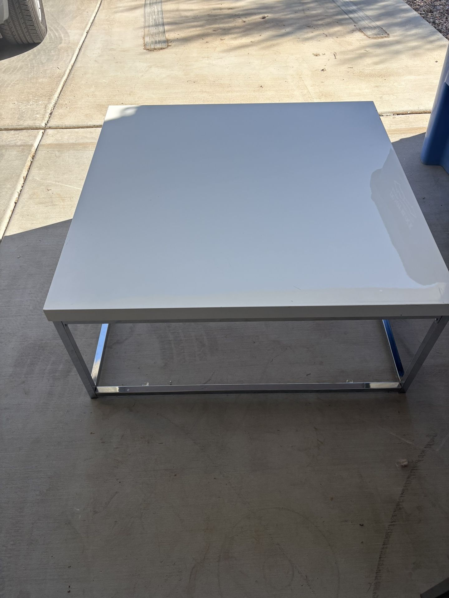 White And Silver Coffee Table 