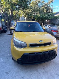 2015 Yellow Kia Soul - My first car! (Read description)