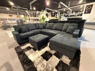 SECTIONAL WITH OTTOMAN