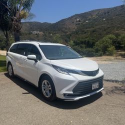 2024 Toyota Sienna
