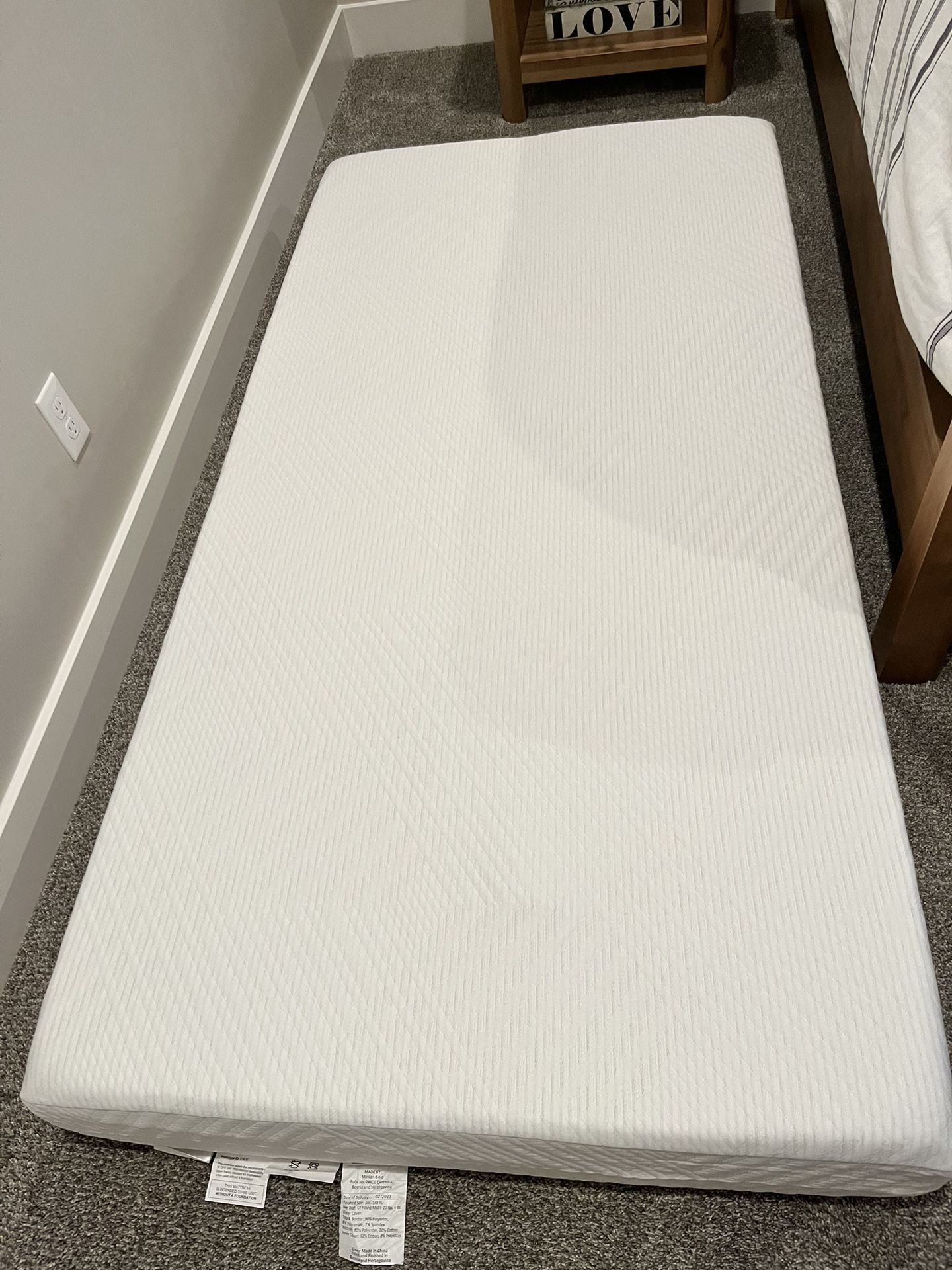 8” Twin Memory Foam Mattress - NEW