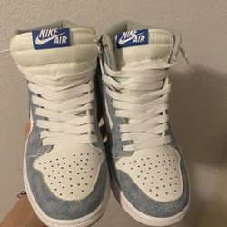 hyper royal nike air 