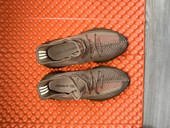 Addidas Yeezy Boost 350 V2 (Sand Taupe)