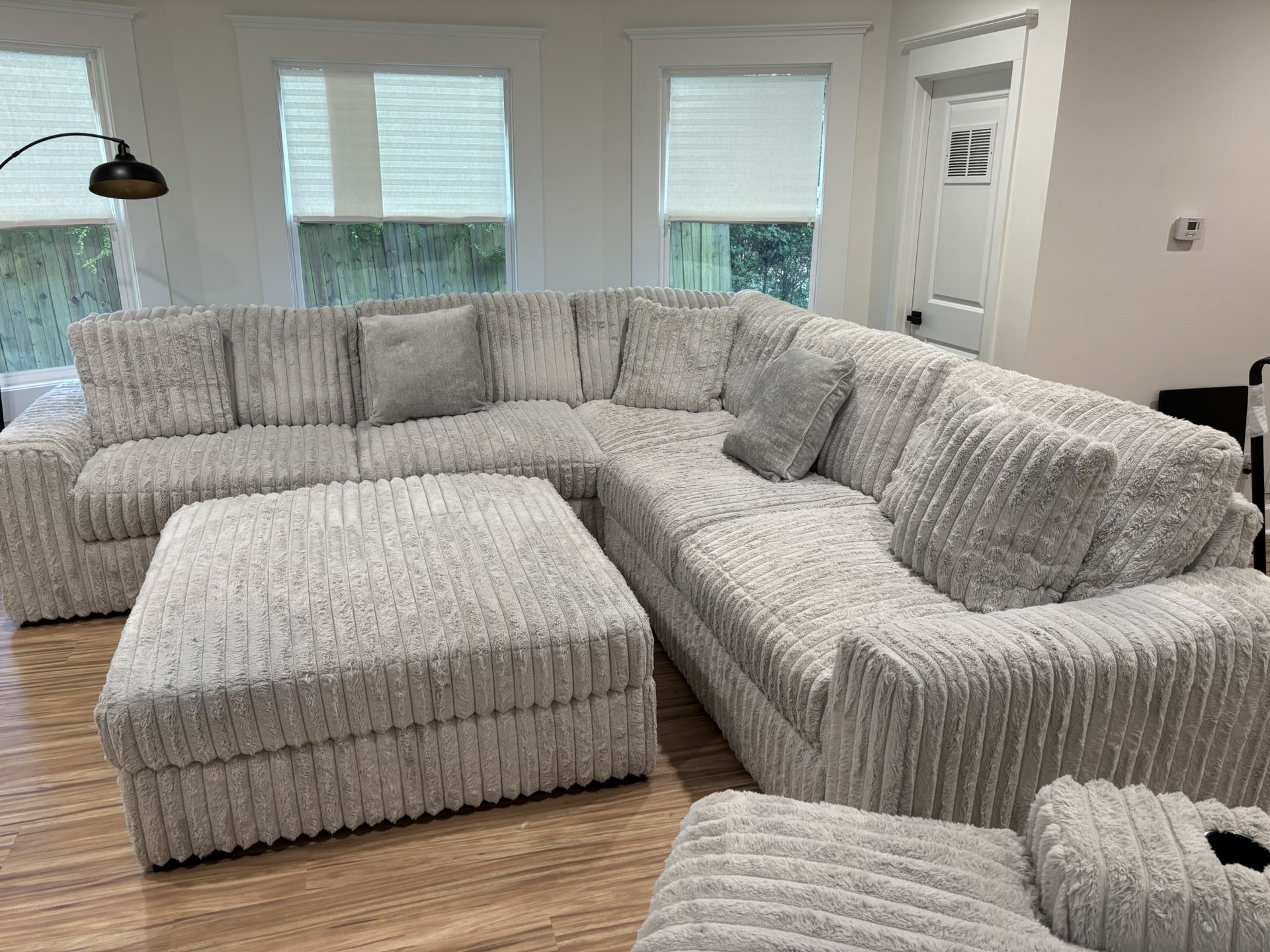  Furniture 