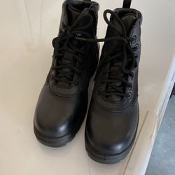 Works Boots Steel Toe Size 7.5 Brand New Never Wore 