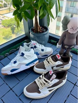 Nike Sneakers size 8 1/2 for Sale!