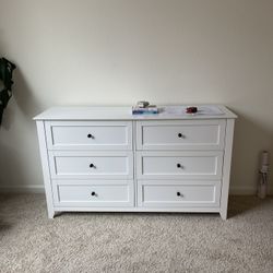 BRAND NEW White Dresser - 6 Drawer
