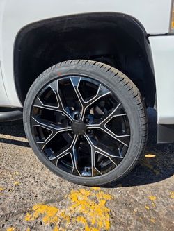 24x10 Snowflake 6x139 Wheels And Tires 305/35/24 Zeta