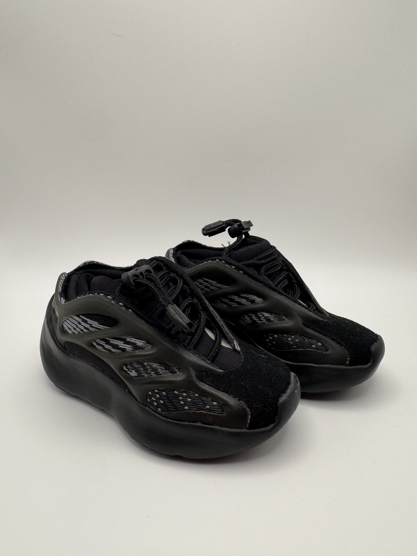 Adidas Yeezy Kids Sneakers – Black