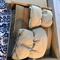 Uggs Mini Dipper Puffer