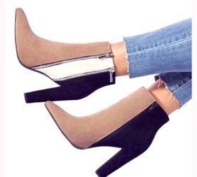 Shoe dazzle Stylish Tan and Black Women's Ankle Boots