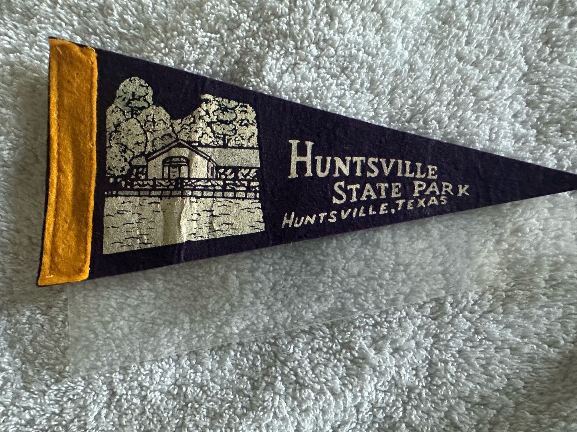 Vintage Huntsville TX mini pennant 9” travel souvenir pennant