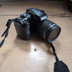 Fujifilm FinePix S8400W