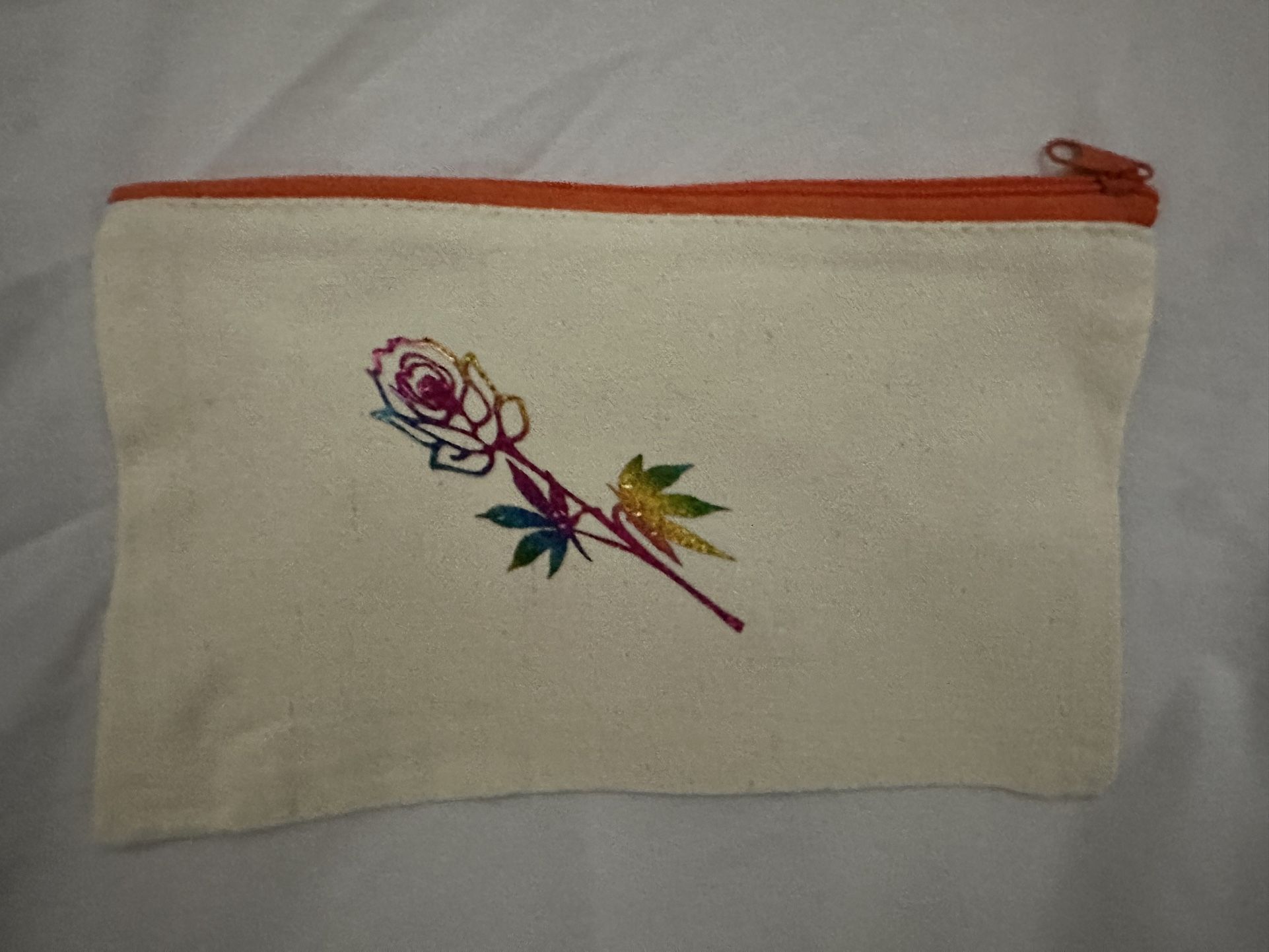 Nwot Rose Flower Leaf Design Makeup Bag