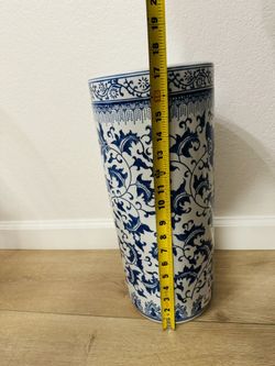 Amalbergas Ceramic Freestanding Umbrella Stand