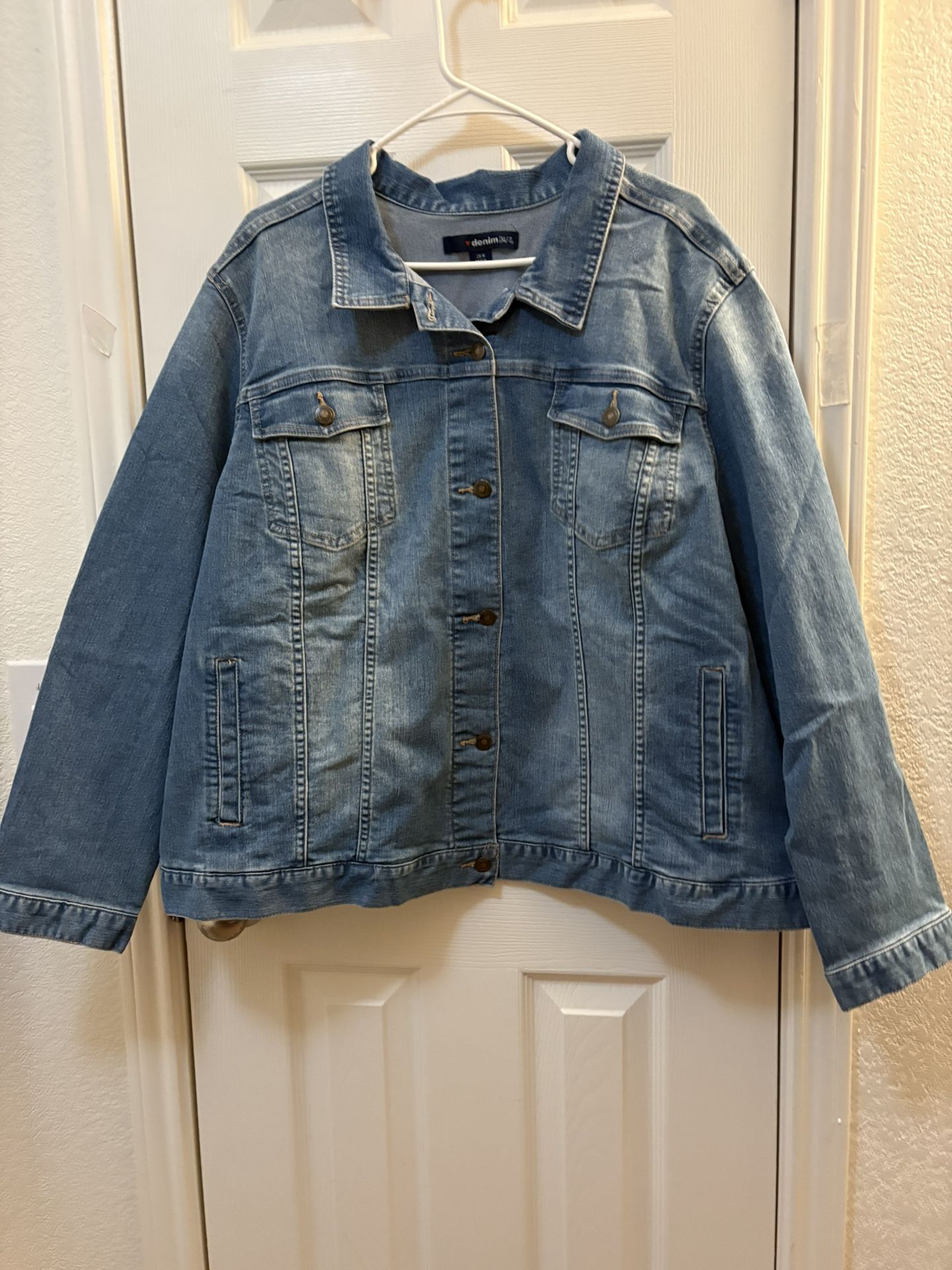Women’s Plus Size Stretch Blue Jean Jacket