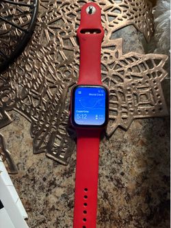 Apple Watch red series (6)