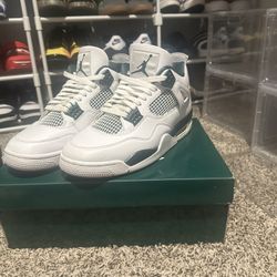 Jordan 4s Size 10