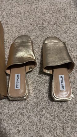 Steve Madden Anders, Gold Leather, women’s size 8