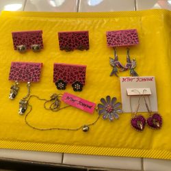 Betsey Johnson Vintage Jewelry Lot – 7 Pieces – ALL NWT – French Bulldog, Hearts, Birds – $120