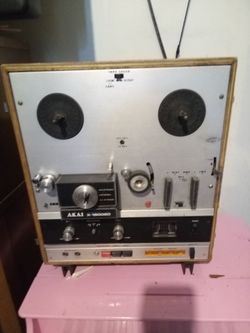 Akai x-1800sd  reel to reel 8 trac recorder