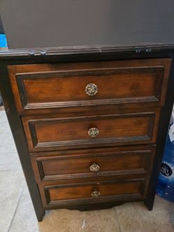 Dresser