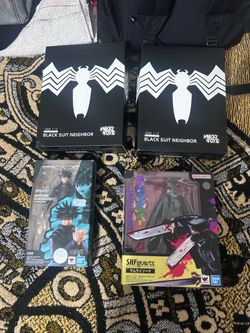 Action figure lot