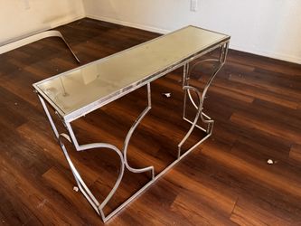 Mirrored Display Table / Sideboard