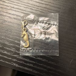 gold seahorse charm