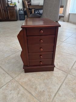 Wood side table/magazine stand