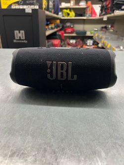 JBL Charge 5 Bluetooth Speaker
