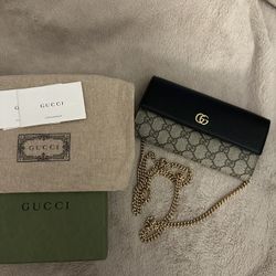 Gucci wallet on chain 