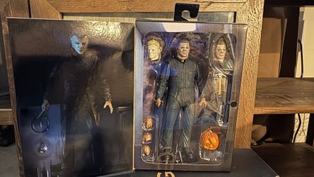 Neca Halloween 2 Michael Myers Figure